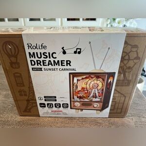 Rolife Music Dreamer Sunset Carnival 3D Wood Kit TV